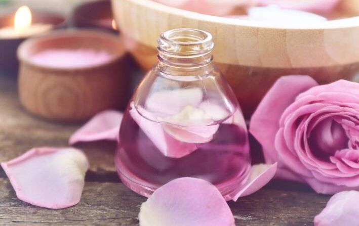 Lotion de feuilles de rose